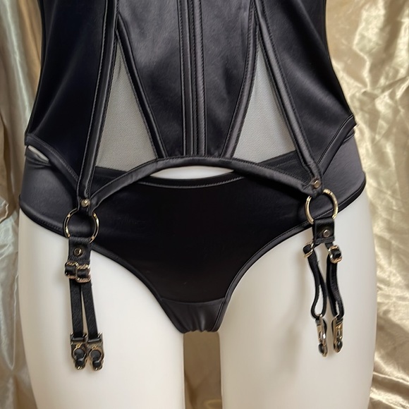 Honey Birdette XS Jimmy Corset and Thong - Picture 9 of 13